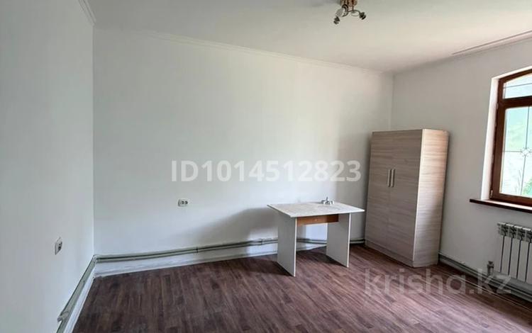 2 бөлме · 20 м² · 1/1 қабат, Славадская 1/2, бағасы: 95 000 ₸ в Алматы, Турксибский р-н — фото 2
