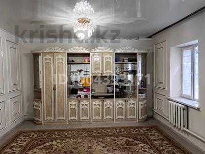 Часть дома · 10 комнат · 240 м² · 12 сот., Ереванская 14в — Трассы за 36 млн ₸ в Алматы