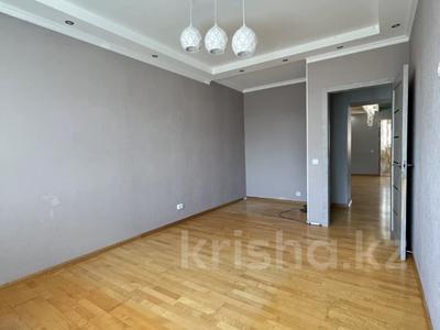 3-бөлмелі пәтер · 82.5 м² · 11/12 қабат, Валиханова 1 — Иманова, бағасы: 39 млн ₸ в Астане, р-н Байконур