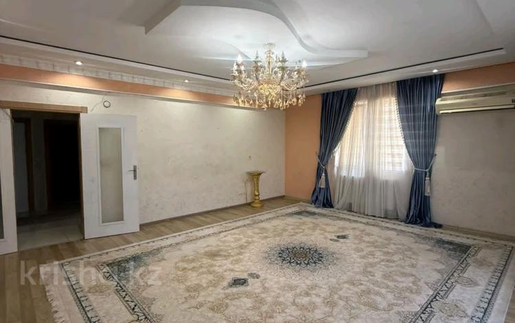 3-бөлмелі пәтер · 105 м² · 5/10 қабат, 17-шағынаудан, мкрн 17 1 — Еримбетова, бағасы: 57 млн ₸ в Шымкенте, Аль-Фарабийский р-н — фото 2