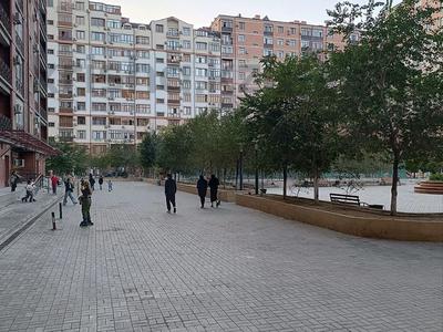 3-комнатная квартира · 101 м² · 9/14 этаж, 17-й мкр 7 за 300 000 ₸ в Актау