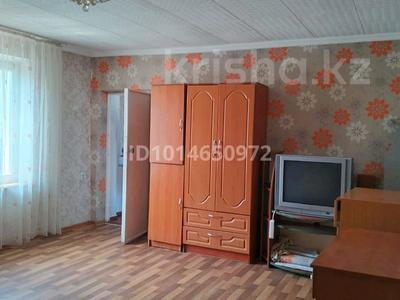 2-комнатная квартира · 48.5 м² · 5/5 этаж, мкр Алатау (ИЯФ), ул Нусупбекова Алатау (ИЯФ) — Возле Центральной мечети за 300 000 ₸ в Алматы, Медеуский р-н
