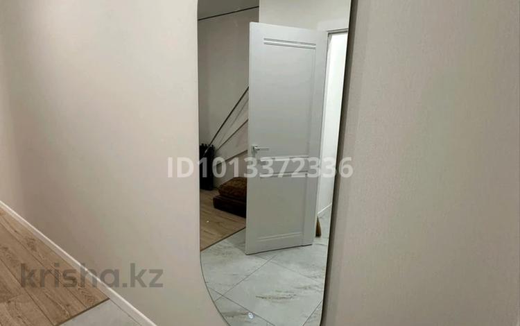 3-комнатная квартира · 100 м² · 6/25 этаж, Тауелсиздик за 450 000 ₸ в Астане, Алматы р-н — фото 2