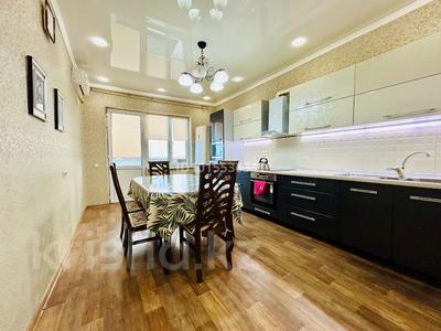 2-комнатная квартира · 98 м² · 5/18 этаж, мкр Калкаман-2 5 за 320 000 ₸ в Алматы, Наурызбайский р-н