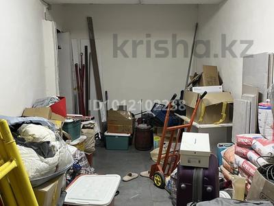 Свободное назначение, магазины и бутики, склады · 19 м² за 3.8 млн ₸ в Астане, Есильский р-н