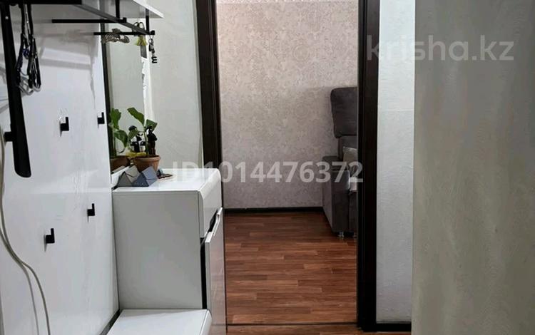 2-комнатная квартира · 43.3 м² · 1/5 этаж, Строителей 10 за 9 млн ₸ в Аксу — фото 2