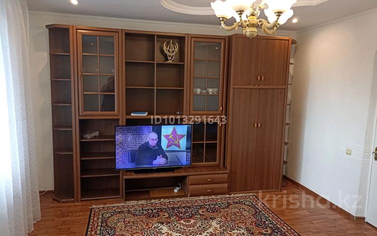3-комнатная квартира · 65 м² · 4/9 этаж, мкр Тастак-2 ул. Брусиловского дом 30 за 300 000 ₸ в Алматы, Алмалинский р-н — фото 2