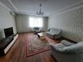 3-комнатная квартира · 107.7 м² · 2/5 этаж, Молдагуловой 56дк1 — Золотой квартал за 280 000 ₸ в Актобе — фото 2
