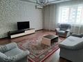 3-комнатная квартира · 107.7 м² · 2/5 этаж, Молдагуловой 56дк1 — Золотой квартал за 280 000 ₸ в Актобе — фото 3