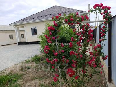 Отдельный дом · 5 комнат · 85 м² · 10 сот., ул. Кетбуга батыра 2 за 39 млн ₸ в Атырау, мкр Авангард-2