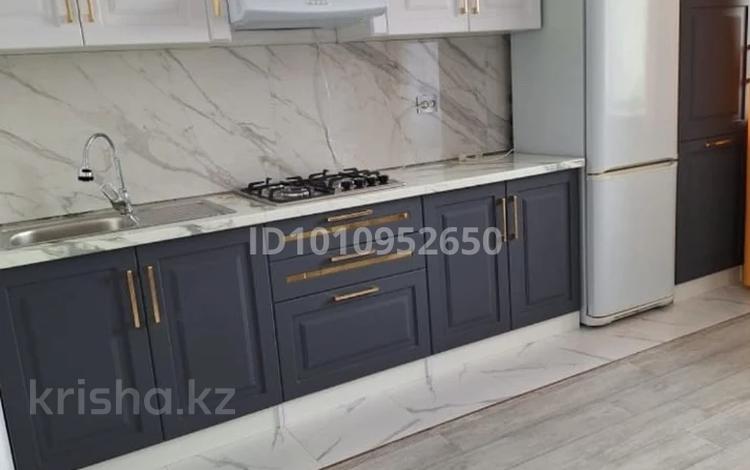 1-бөлмелі пәтер · 48 м² · 2/5 қабат, Микрорайон Алтын Орда 356Б — Рядом 81 школа, бағасы: 19.9 млн ₸ в Актобе — фото 2