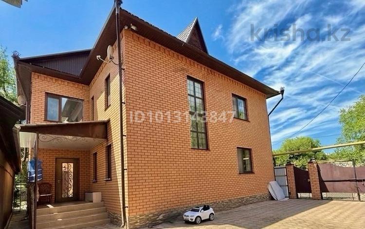 Жеке үй · 5 бөлме · 310 м² · 4 жүзд., Самара 58 — Собственник! Кирпичный дом 310 м² в «Золотом квадрате» — мебель в подарок . Рядом с Атриумом, бағасы: 110 млн ₸ в Уральске — фото 2