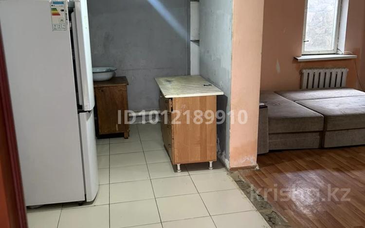 2-бөлмелі пәтер · 10 м² · 1 қабат, Пр-д Шамши Калдаякова 53, бағасы: 80 000 ₸ в Атырау, мкр Авангард-2 — фото 2