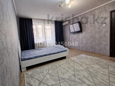 1-бөлмелі пәтер · 52 м² · 4/5 қабат, мкр Астана 6 — Канюшня. Новая площадь. Ата мекен., бағасы: 9 000 〒 в Уральске