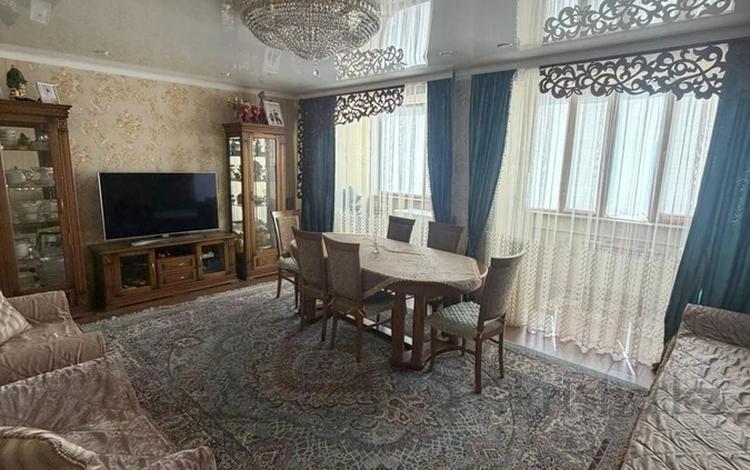 3-бөлмелі пәтер · 88.9 м² · 4/5 қабат, Жамакаева 42, бағасы: 51 млн ₸ в Семее — фото 2