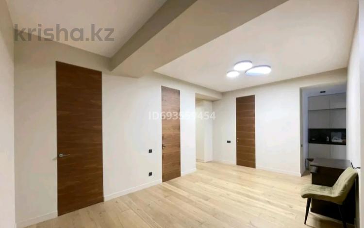 4-комнатная квартира · 150 м² · 5/15 этаж, ​17-й микрорайон 6 за 85 млн ₸ в Актау, 18-й мкр  — фото 9