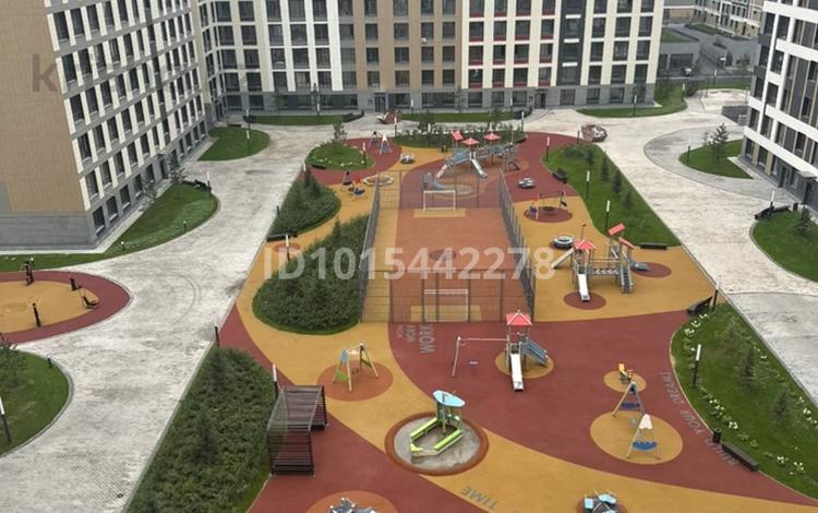 3-комнатная квартира · 70 м² · 9/12 этаж, ул. Е-36 за 400 000 ₸ в Астане, Нура р-н — фото 2