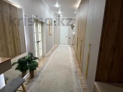 2-комнатная квартира · 130 м² · 10/10 этаж, 18А мкр 1 за 54.5 млн ₸ в Актау