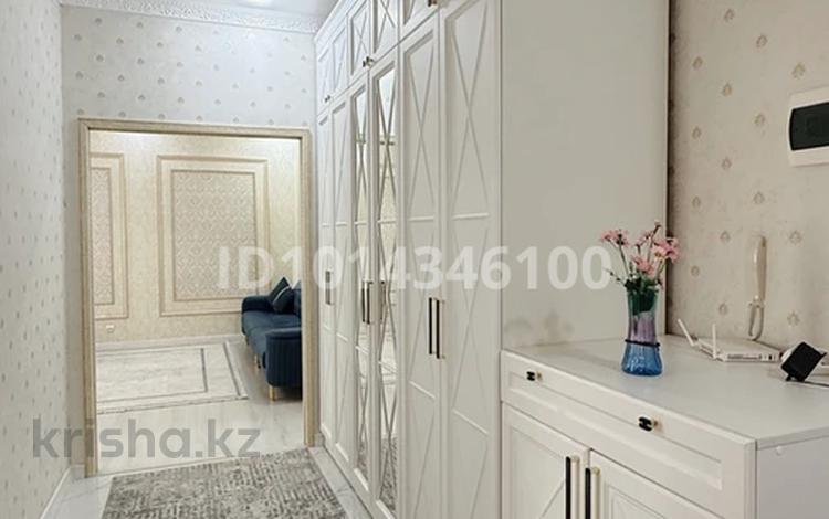 2-комнатная квартира · 75 м² · 2/9 этаж, мкр Нурсая, Абулхайыр хана 74-1 за 22 000 ₸ в Атырау — фото 14