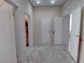 2-комнатная квартира · 77 м² · 5/9 этаж, Новый город, Молдагуловой за 36.5 млн ₸ в Актобе — фото 9
