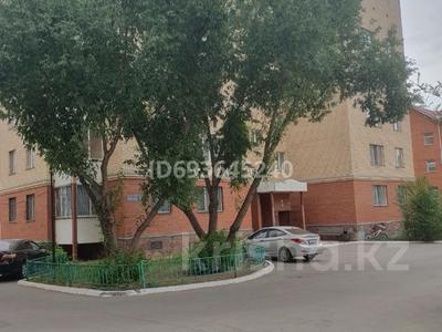 2-комнатная квартира, 54 м², 4/5 этаж, Манаса 13/2 за 24.4 млн 〒 в Астане, Алматы р-н