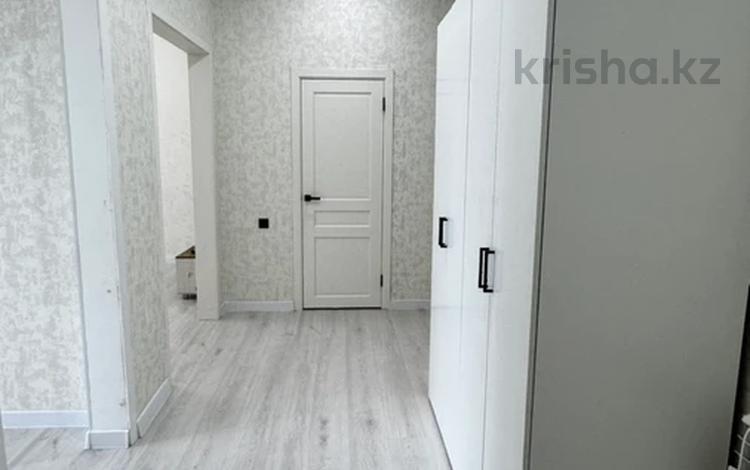 2-комнатная квартира · 76 м² · 3/9 этаж, Вокзальная 4/1 — Молдагуловой - Жукова за 250 000 ₸ в Уральске — фото 5