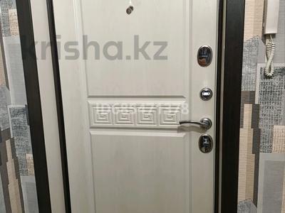 3-бөлмелі пәтер · 62 м² · 3/5 қабат, Михаэлиса 15 — Магазин Ромашка, бағасы: 26 млн ₸ в Усть-Каменогорске, Ульбинский