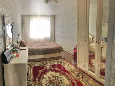 2-бөлмелі пәтер, 45 м², 5/5 қабат, Майкудук, 14й микрорайон, бағасы: ~ 9.5 млн 〒 в Караганде, Алихана Бокейханова р-н