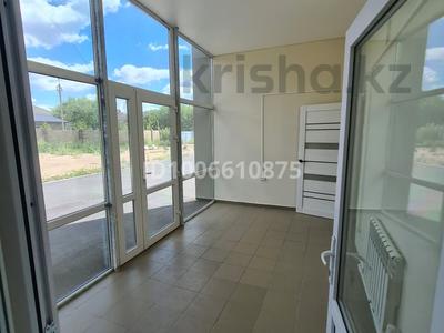 Свободное назначение, офисы, магазины и бутики, склады, общепит, салоны красоты, медцентры и аптеки, образование, развлечения, конференц-залы, кабинеты и рабочие места, студии · 700 м² за 850 000 〒 в Караганде, Казыбек би р-н