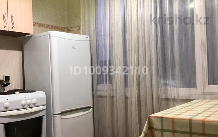 1-комнатная квартира · 36 м² · 3/12 этаж, Казахстан 72 за 2 000 ₸ в Усть-Каменогорске, Ульбинский — фото 2