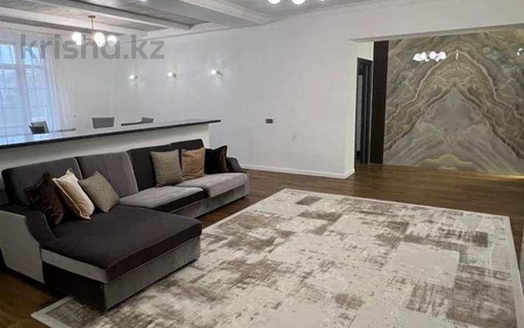 3-комнатная квартира · 200 м² · 3/4 этаж, Домалак ана 16/1 за 1 млн ₸ в Астане — фото 2