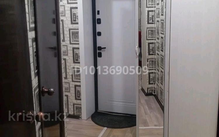 2-комнатная квартира · 44 м² · 2/5 этаж, Пришахтинск, Пришахтинск, 21й микрорайон 19 за 12 млн ₸ в Караганде, Алихана Бокейханова р-н — фото 2