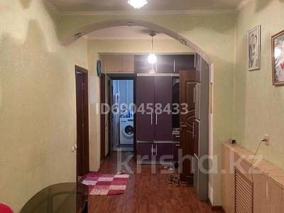 3-бөлмелі пәтер, 70 м², 3/5 қабат, Абая 163 — рядом 12 этажка, бағасы: 28 млн 〒 в Таразе