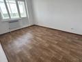3-бөлмелі пәтер · 99 м² · 2/3 қабат, Мкр. Жаркын 22, бағасы: 100 000 ₸ в Подстепном