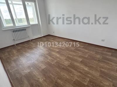 3-бөлмелі пәтер · 99 м² · 2/3 қабат, Мкр. Жаркын 22, бағасы: 100 000 ₸ в Подстепном