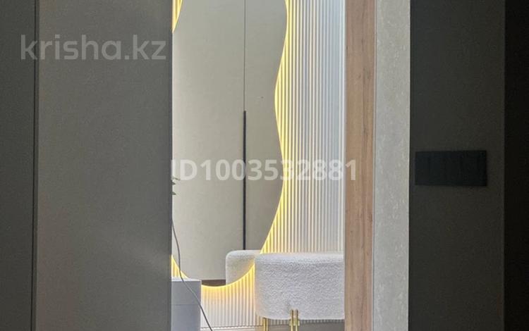 4-бөлмелі пәтер · 106.6 м² · 3/7 қабат, Илияса Есенберлина 16 — Утепова, бағасы: 450 000 〒 в Усть-Каменогорске — фото 2