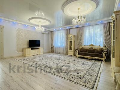 3-комнатная квартира · 198.3 м² · 3/7 этаж, проспект Н.Назарбаева за 127 млн ₸ в Уральске