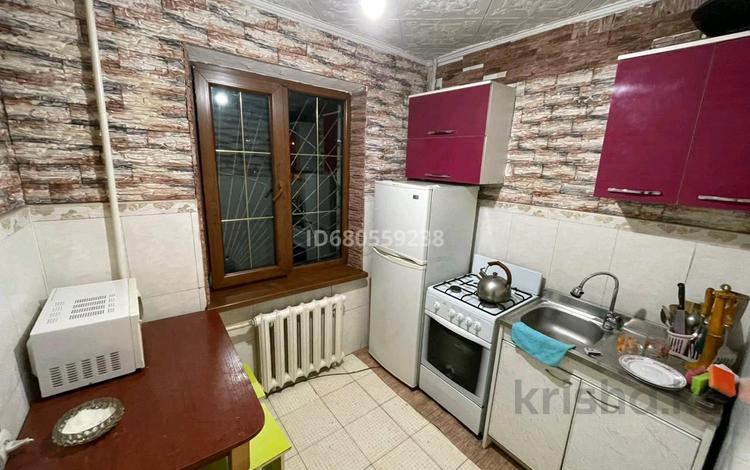 2-комнатная квартира, 45 м², 2/5 этаж помесячно, Айтики би 149 — Муратбаева