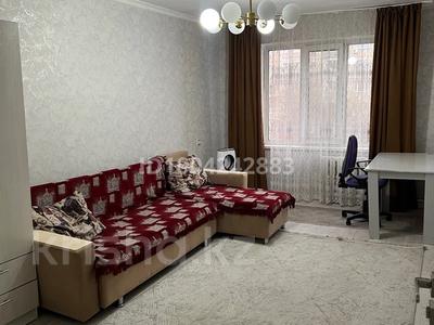 2-бөлмелі пәтер · 52 м² · 5/5 қабат, Ақсай-4 ш/а. 76 — Сайна Улугбека, бағасы: 32 млн ₸ в Алматы, Ауэзовский р-н