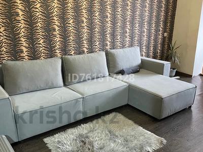 1-бөлмелі пәтер · 54 м² · 2/4 қабат, Турысова 56 — Площадь Ордабасы, бағасы: 150 000 ₸ в Шымкенте, Аль-Фарабийский р-н
