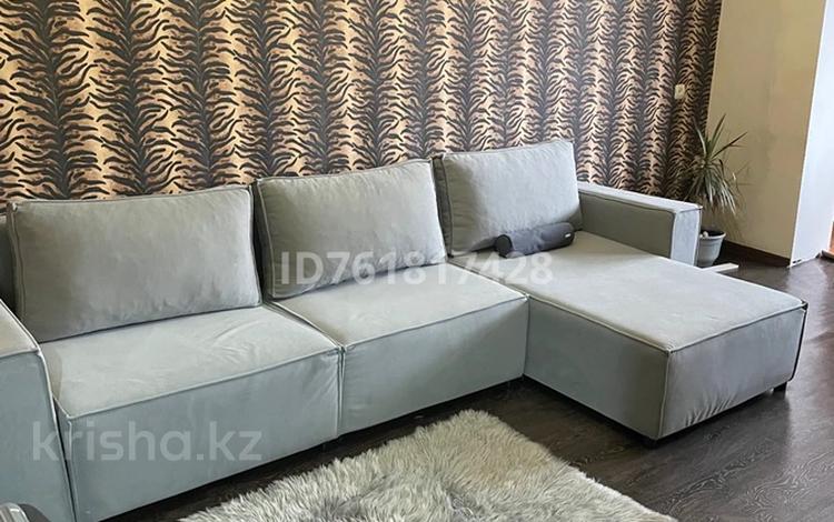 1-бөлмелі пәтер · 54 м² · 2/4 қабат, Турысова 56 — Площадь Ордабасы, бағасы: 150 000 ₸ в Шымкенте, Аль-Фарабийский р-н — фото 2