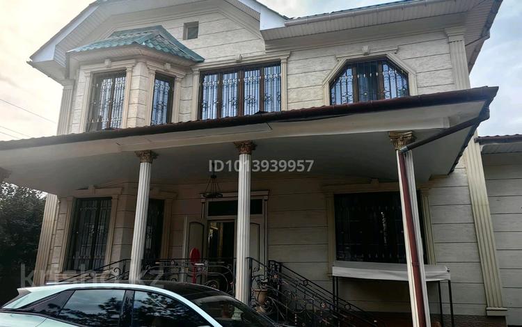 Отдельный дом · 10 комнат · 380 м² · 8 сот., Қыз Жібек 98 за 350 млн ₸ в Алматы, Медеуский р-н — фото 2