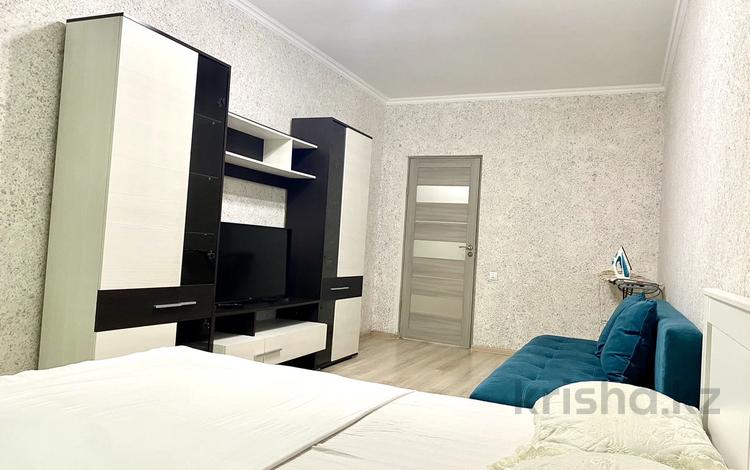 1-комнатная квартира · 45 м² · 18/22 этаж, Кабанбай батыр 46 — Керей Жанібек хандар за 14 000 ₸ в Астане, Есильский р-н — фото 2