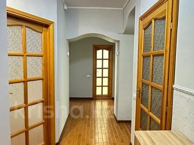 Пәтерлер в Алматы: 4-бөлмелі пәтер · 110 м² · 1/5 қабат, Наурызбай батыра 146 — Наурызбай батыра - Курмангазы, бағасы: 500 000 〒 4-бөлмелі пәтер · 110 м² · 1/5 қабат, Наурызбай батыра 146 — Наурызбай батыра - Курмангазы, бағасы: 500 000 〒 в Алматы, Алмалинский р-н