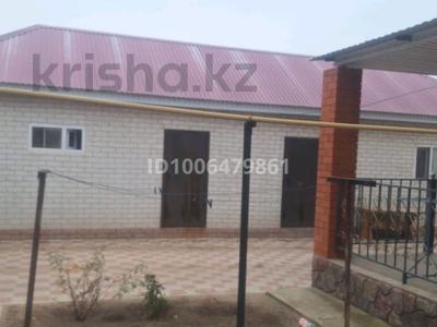 Отдельный дом · 6 комнат · 197 м² · 10 сот., мкр Жастар 2, Курылысшы 12 — Возле супермаркет Дина за 46 млн 〒 в Актобе, жилой массив Жанаконыс