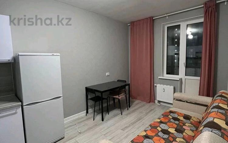 2-комнатная квартира, 44 м², 3/9 этаж помесячно, Женис 17б