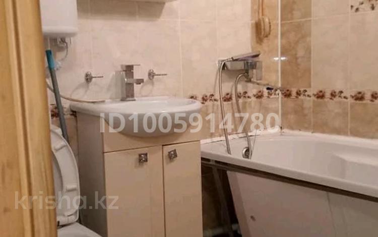 2-комнатная квартира · 48 м² · 1/5 этаж, Майкудук, Майкудук, 19й микрорайон 42 за 130 000 ₸ в Караганде, Алихана Бокейханова р-н — фото 8