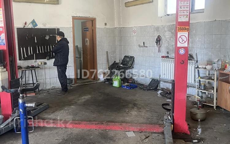 Гараж · 140 м² · Сақып Оңғарбайұлы — Пересечение Көшербаев, бағасы: 130 000 ₸ в  — фото 2