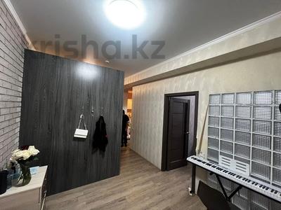 3-бөлмелі пәтер, 75.8 м², 9/10 қабат, мкр №2, Алтынсарина 40г, бағасы: 58 млн 〒 в Алматы, Ауэзовский р-н