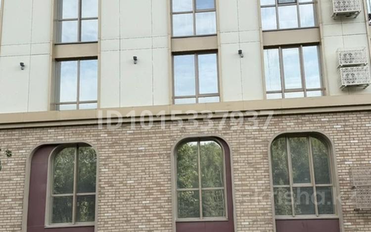 2-бөлмелі пәтер · 74 м² · 9/9 қабат, Байдибек би 113/1, бағасы: 50 млн ₸ в Шымкенте — фото 2